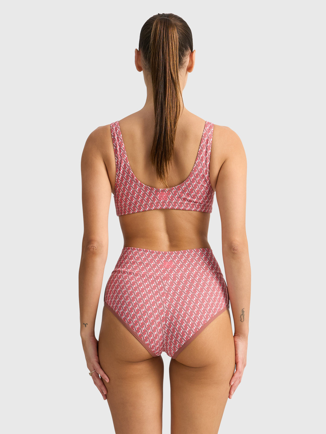 SPORT CLUB GEO CHEEKY SWIM TOP - GEO PINK