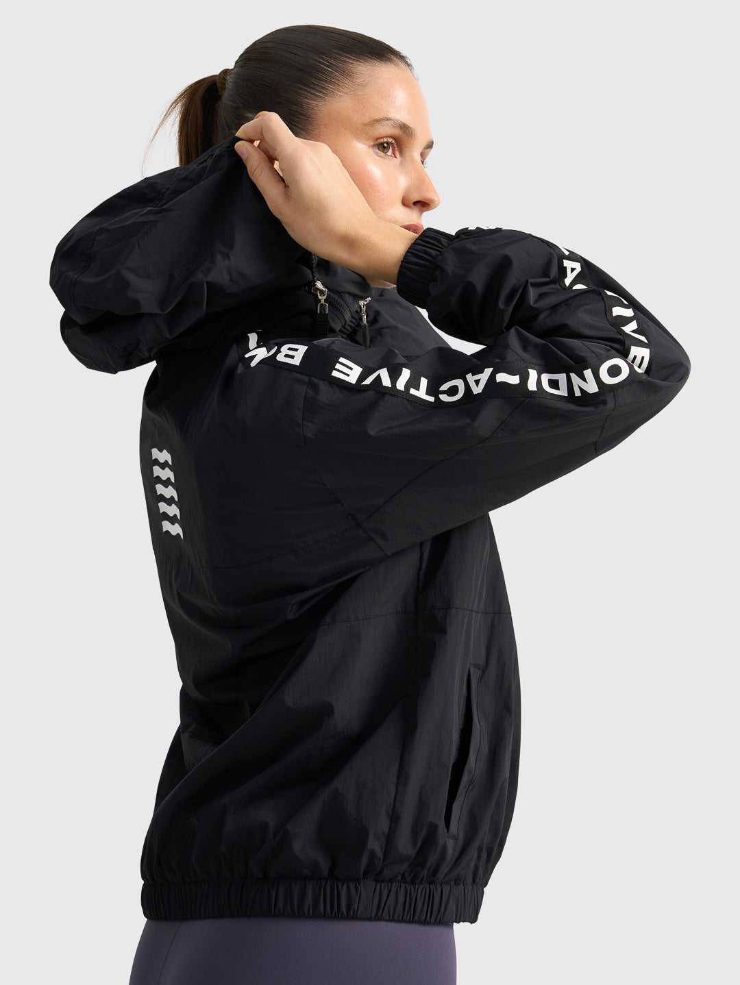 HOODED WINDBREAKER - Black