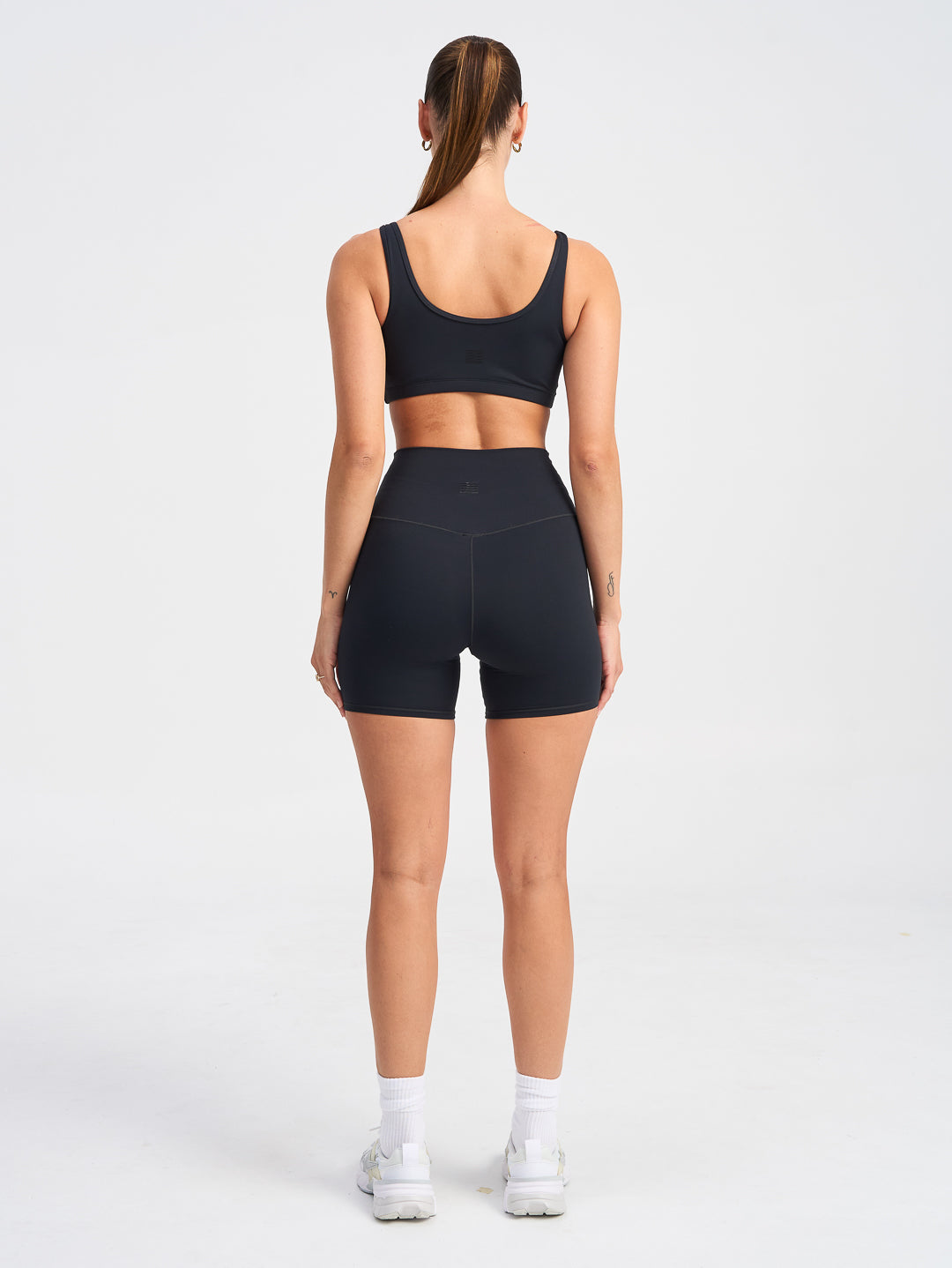 SCOOP NECK CROP - Black