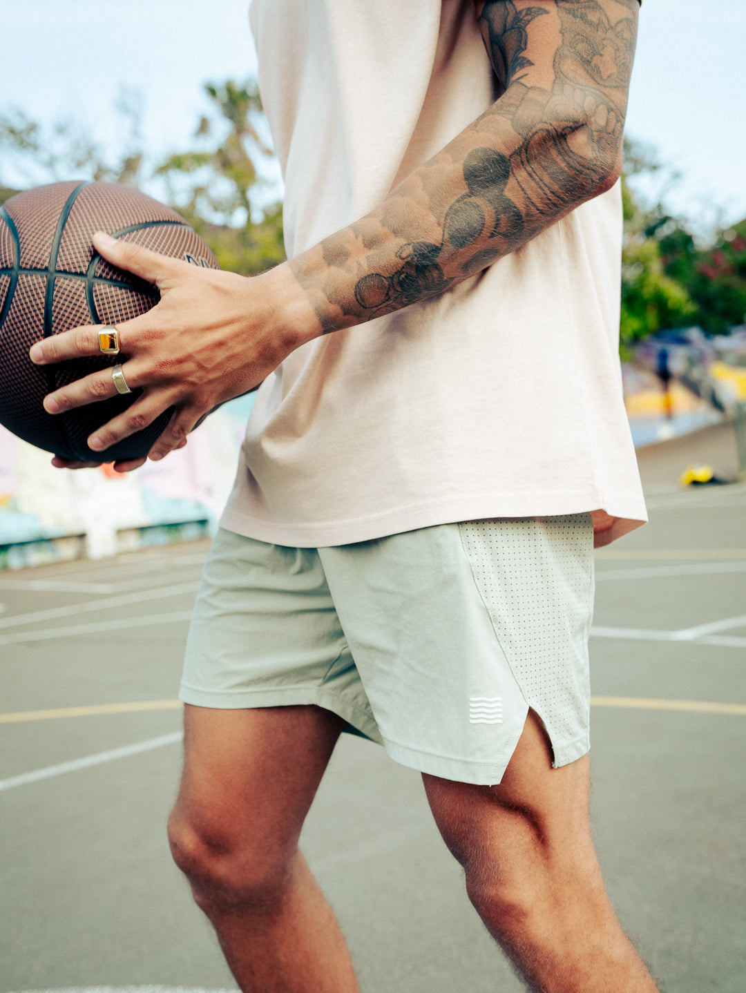 RUN SHORTS - Dusty Sage