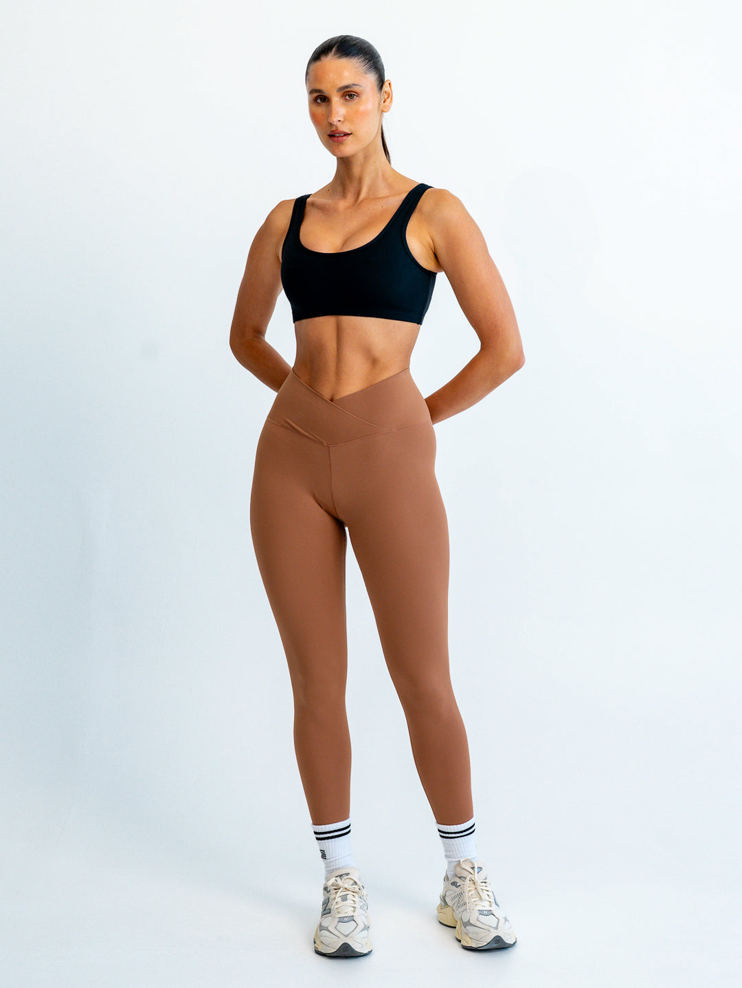 BASE V LEGGING - MOCHA