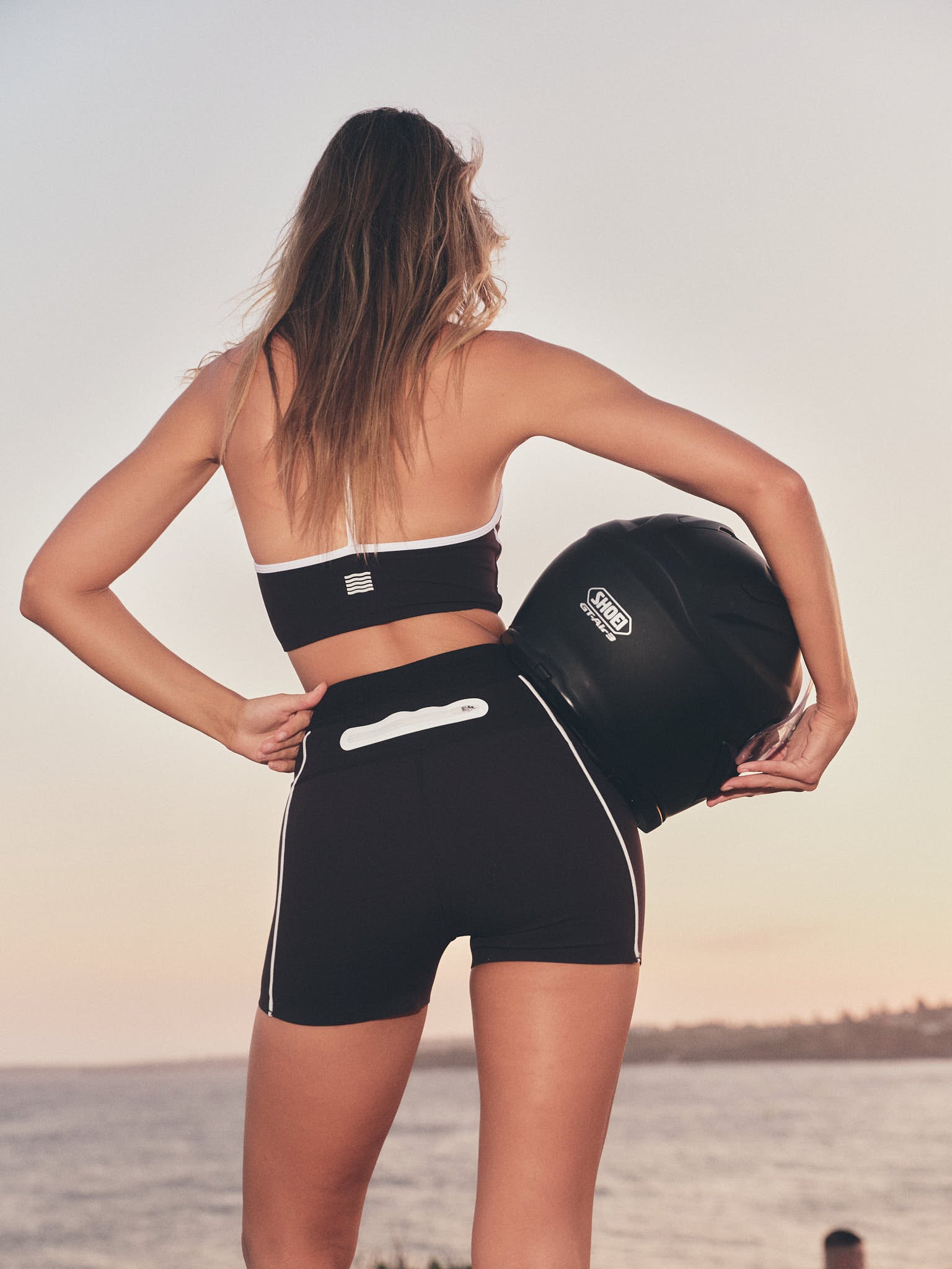 Speedway Dominate Crop - Black