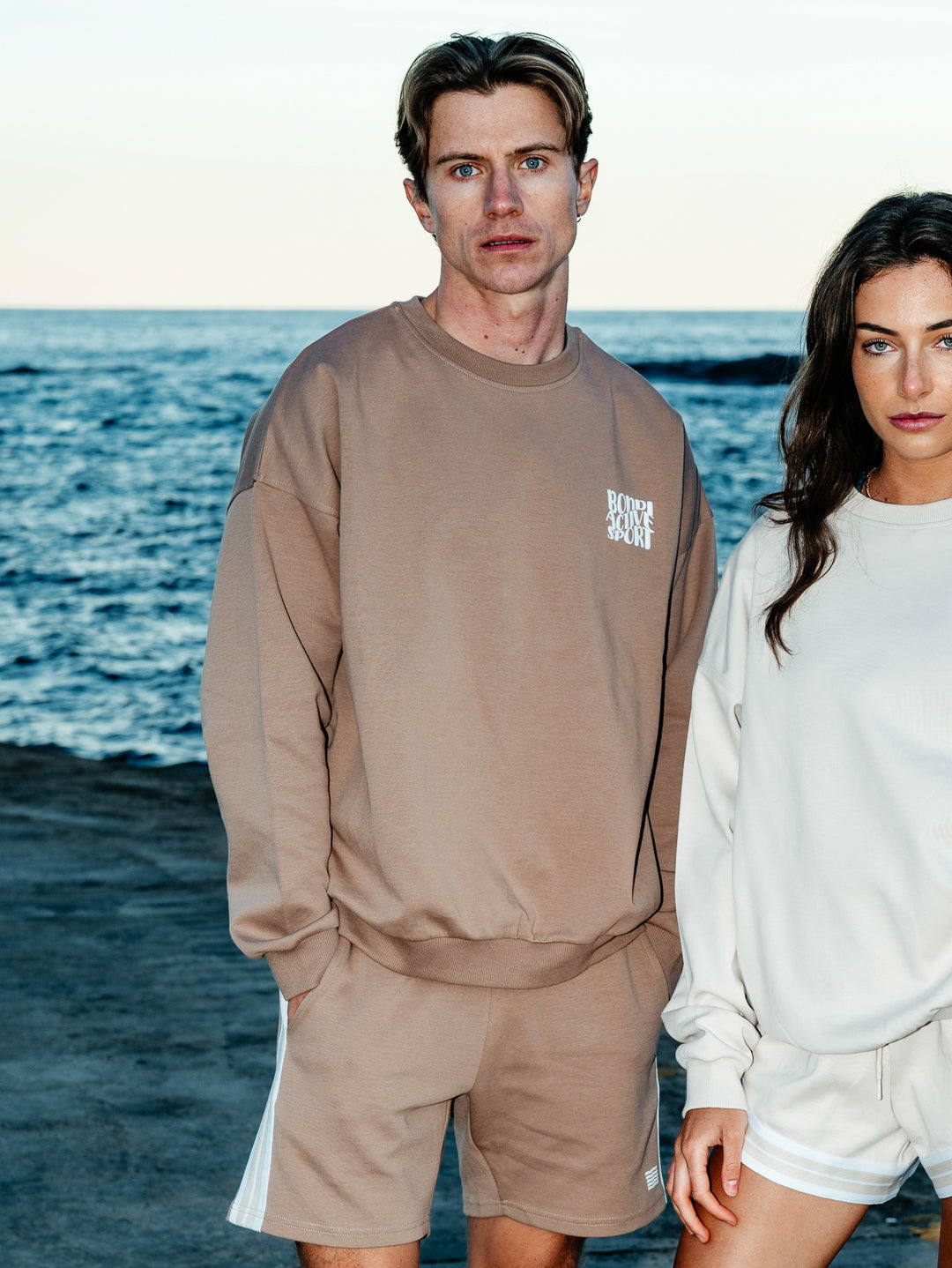 REST DAY SHORT - GREIGE