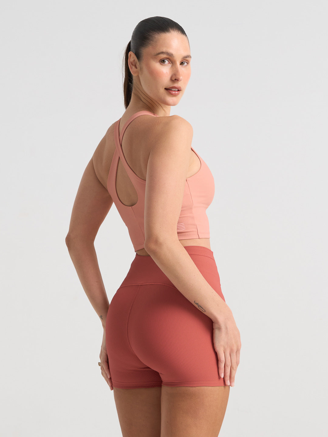 GLORY DAYS CROSS BACK CROP - SOFT CLAY